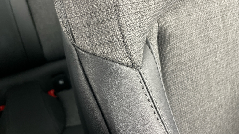 MINI Hatchback 135kW Cooper S Level 2 33kWh 3dr Auto Electric Hatchback